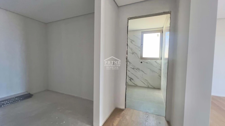 Moradia T2 para Venda em Arco da Calheta Foto 14