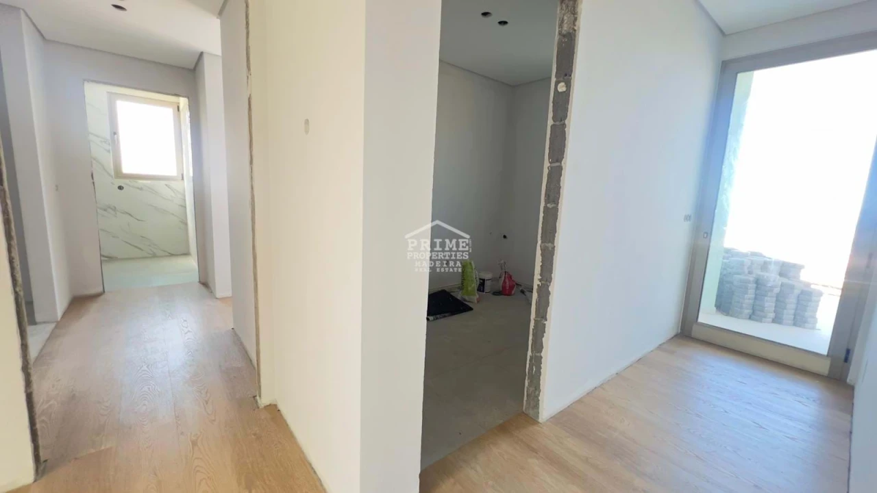 Moradia T2 para Venda em Arco da Calheta Foto 20