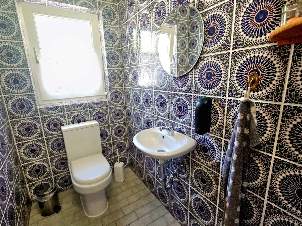 Moradia T4 para Venda em Santa Barbara de Nexe Foto 12