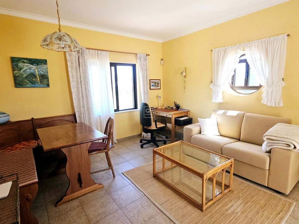 Moradia T4 para Venda em Santa Barbara de Nexe Foto 16