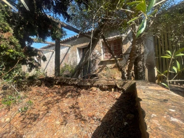 Quinta T3 para Venda em Luz