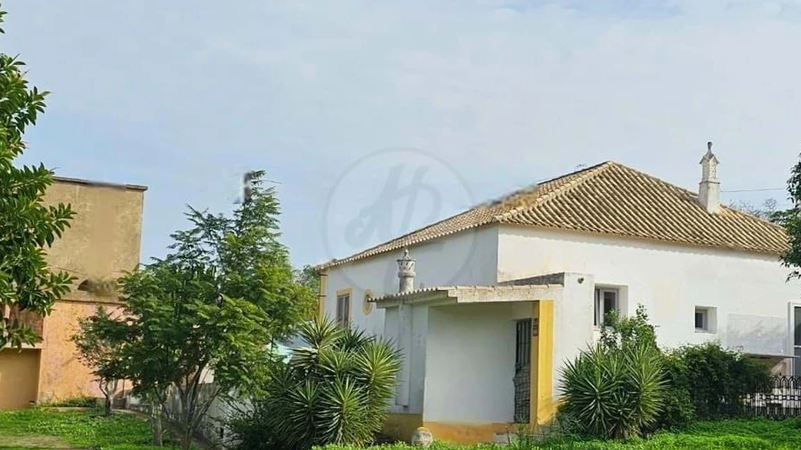 Quinta T3 para Venda em Luz