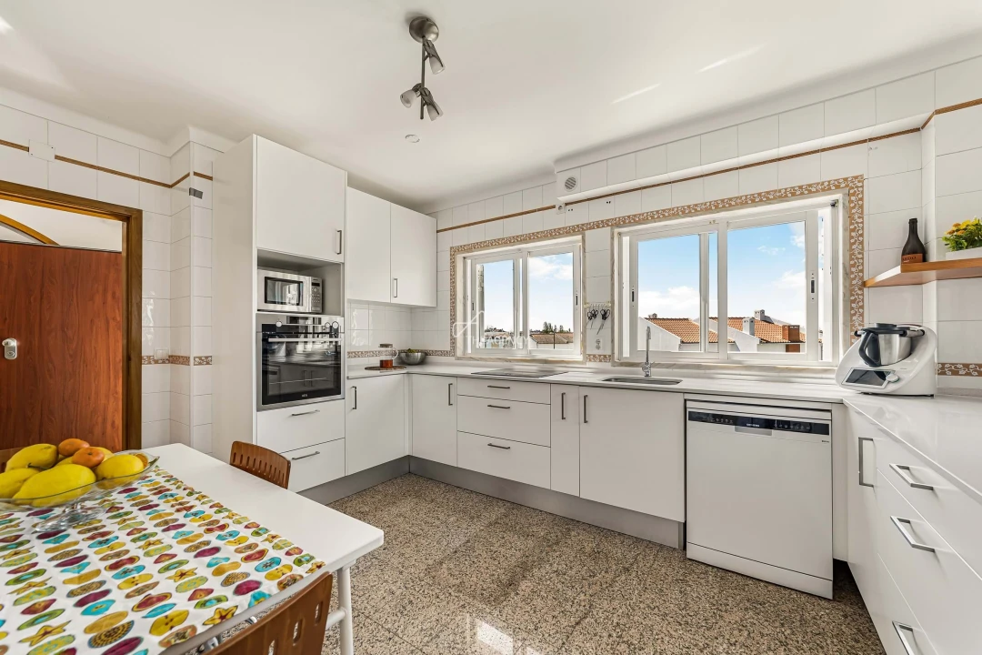 Moradia T4 para Venda em Palhais e Coina Foto 9