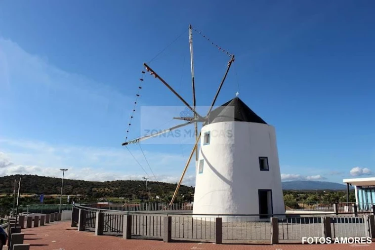 Terreno para Venda em Odiaxere Foto 2
