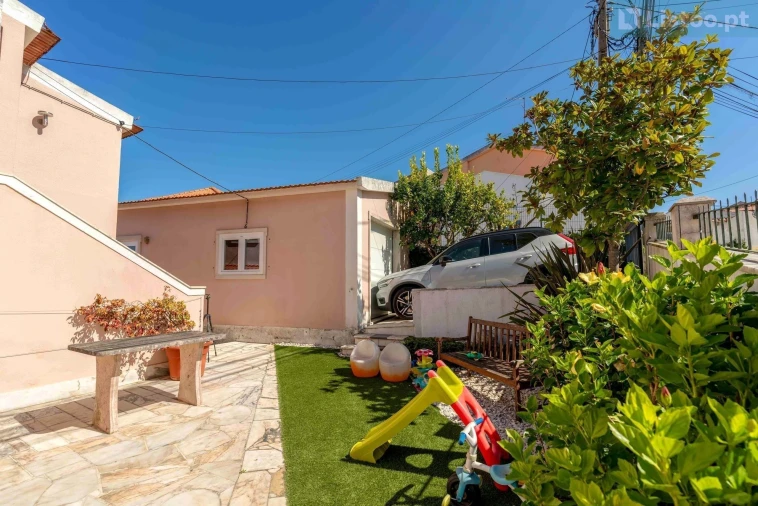 Moradia T3 para Venda em Agualva e Mira-Sintra Foto 41