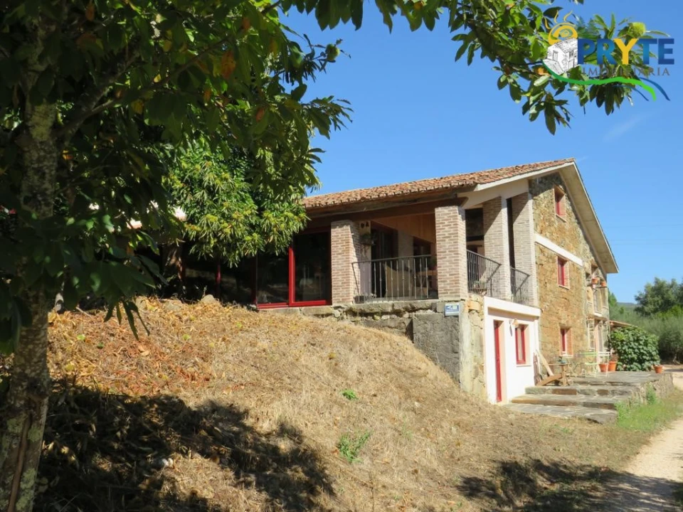 Quinta T8 para Venda em Sertã Foto 3