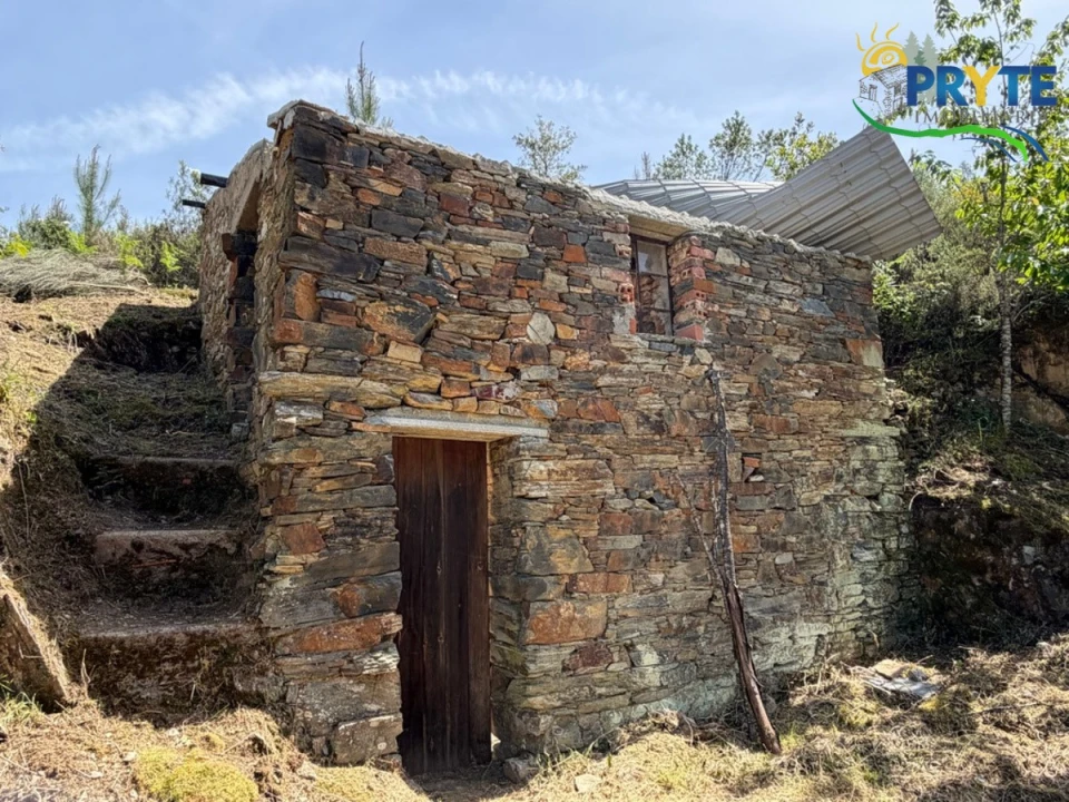 Terreno para Venda em Varzea dos Cavaleiros Foto 1