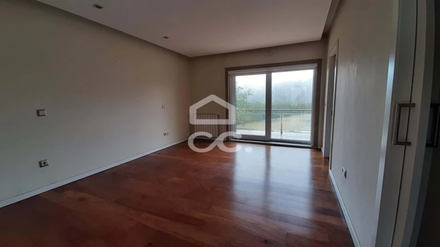 Moradia T3 para Venda em Louredo Foto 1