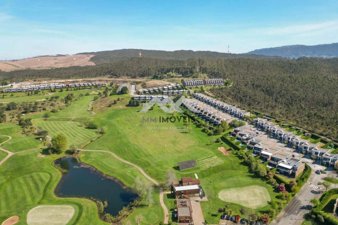 Moradia T4 para Venda em Água Longa Foto 69