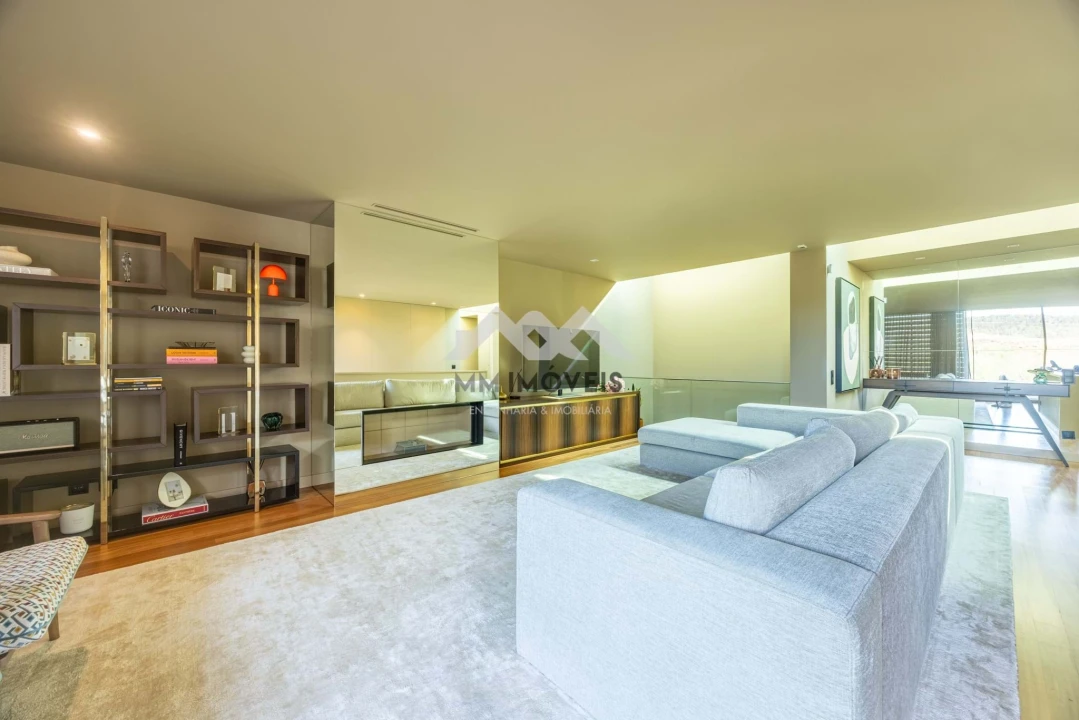 Moradia T4 para Venda em Água Longa Foto 5