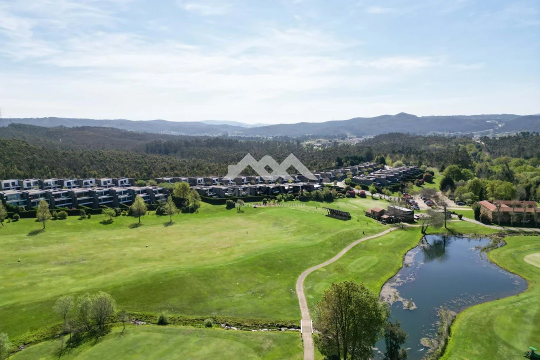 Moradia T4 para Venda em Água Longa Foto 65