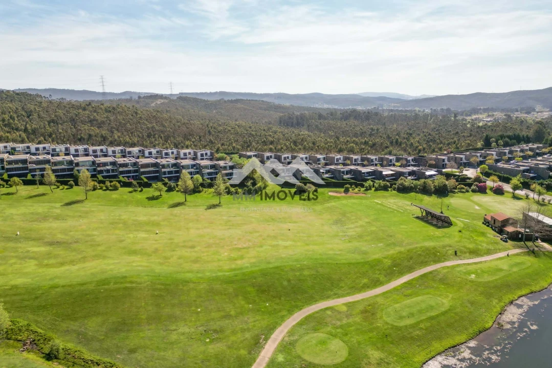 Moradia T4 para Venda em Água Longa Foto 66