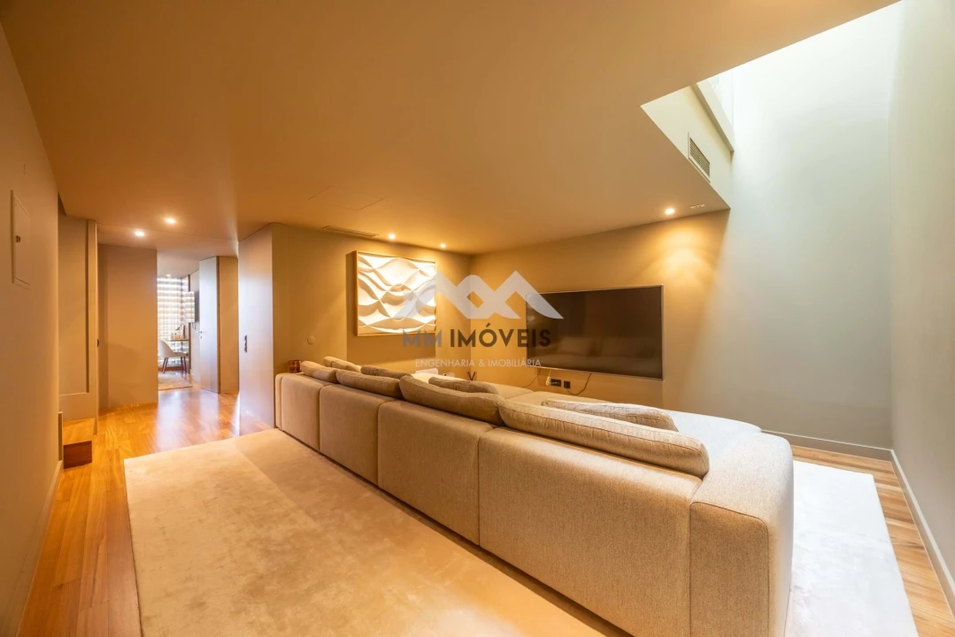 Moradia T4 para Venda em Água Longa Foto 41