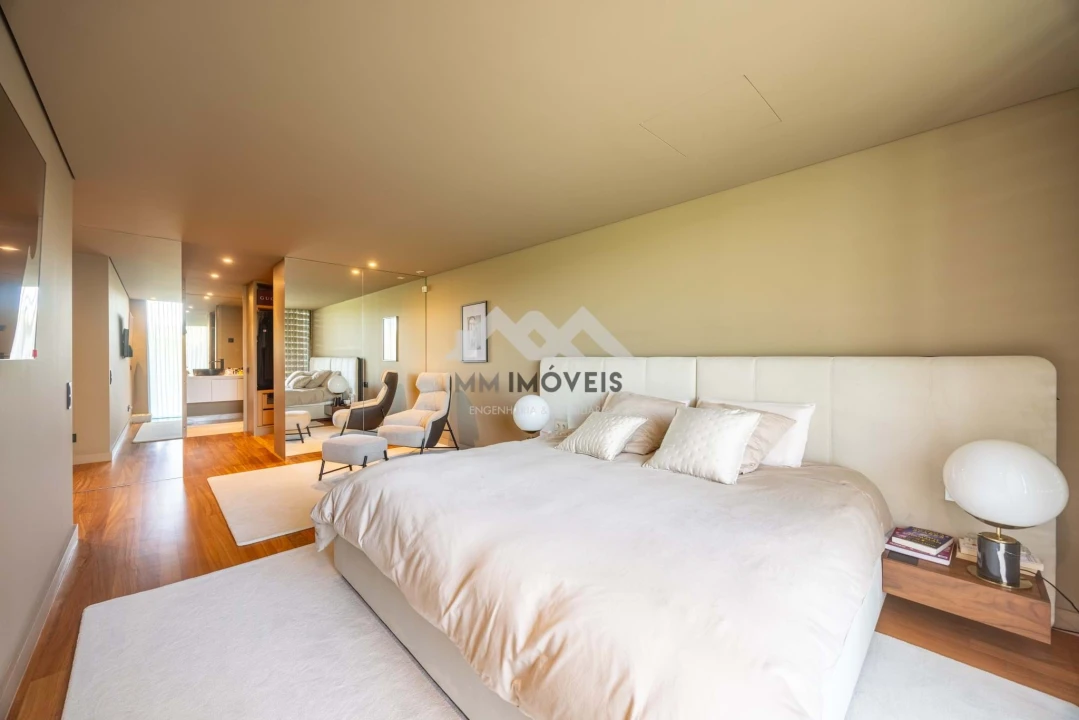 Moradia T4 para Venda em Água Longa Foto 52