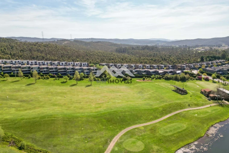 Moradia T4 para Venda em Água Longa Foto 66