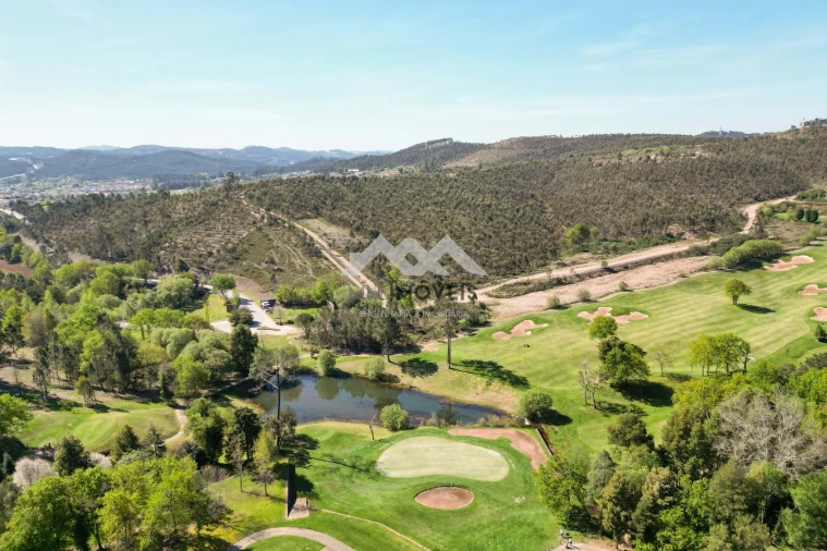 Moradia T4 para Venda em Água Longa Foto 68