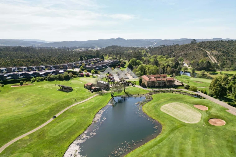 Moradia T4 para Venda em Água Longa Foto 67