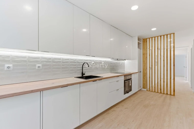 Apartamento T3 para Venda em Massamá e Monte Abraão Foto 2