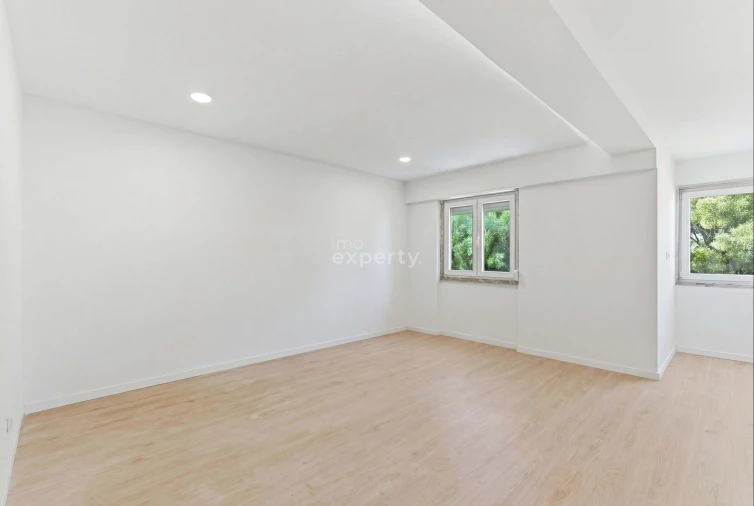 Apartamento T3 para Venda em Massamá e Monte Abraão Foto 5