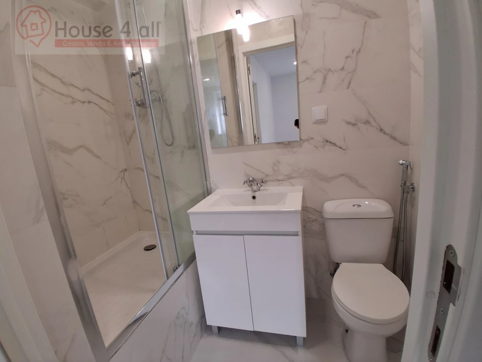 Apartamento T2 para Arrendamento em Mafra Foto 6