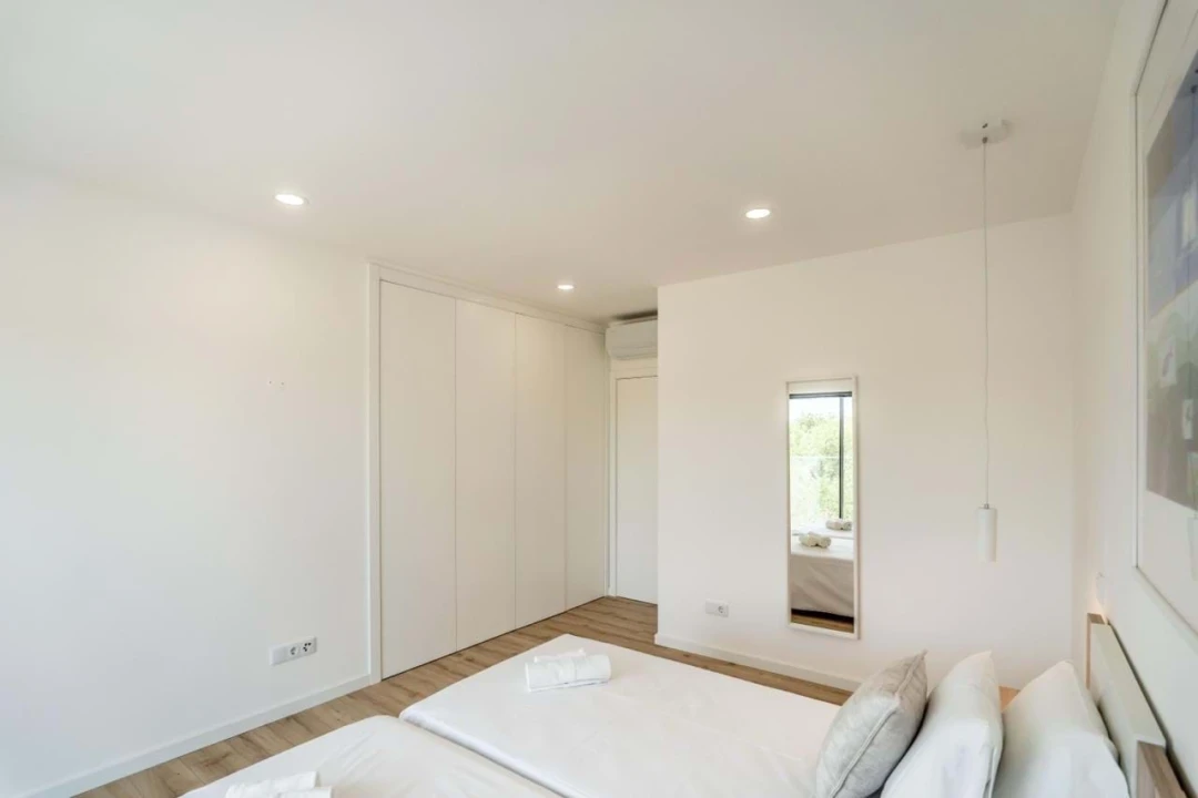 Apartamento T2 para Arrendamento em Ferreiras Foto 18