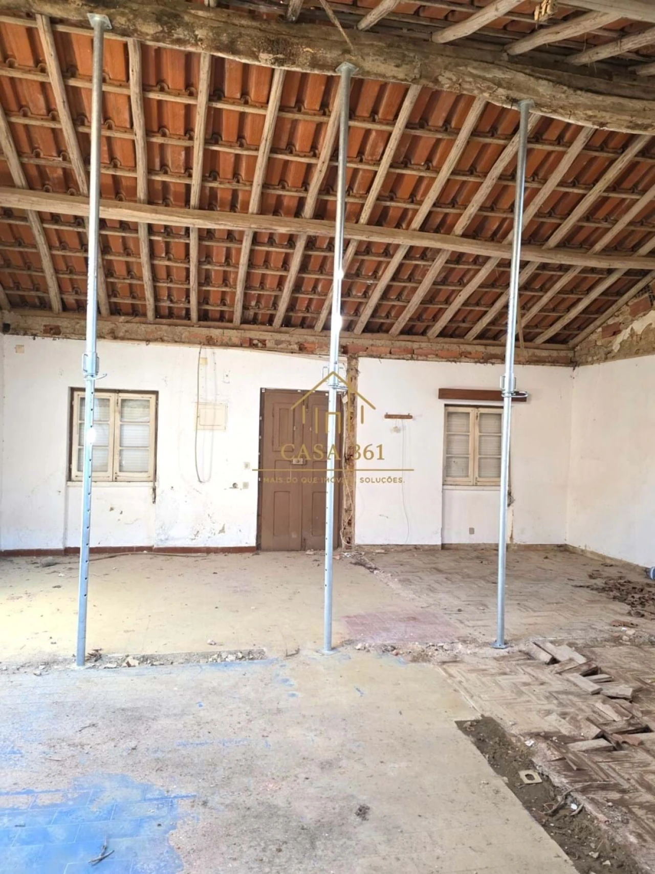 Moradia T3 para Venda em Carvoeira e Carmões Foto 23