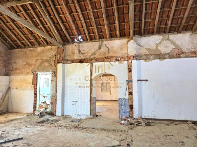 Moradia T3 para Venda em Carvoeira e Carmões Foto 22