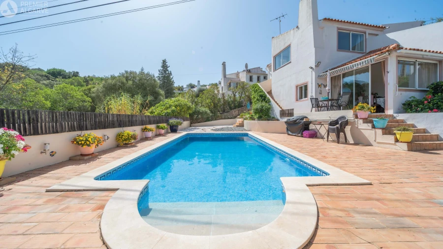 Moradia T4 para Venda em São Brás de Alportel Foto 2