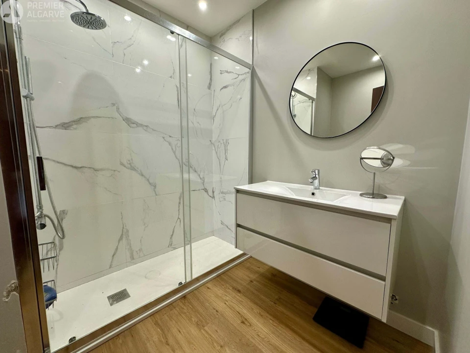 Apartamento T5 para Venda em Faro (Sé e São Pedro) Foto 6