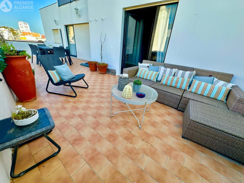 Apartamento T5 para Venda em Faro (Sé e São Pedro) Foto 2