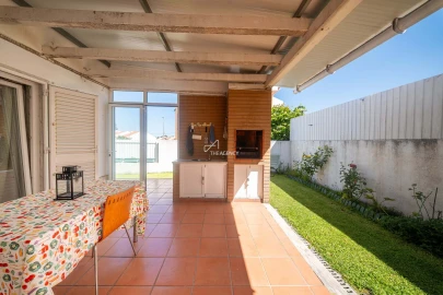 Moradia T4 para Venda em Palhais e Coina
