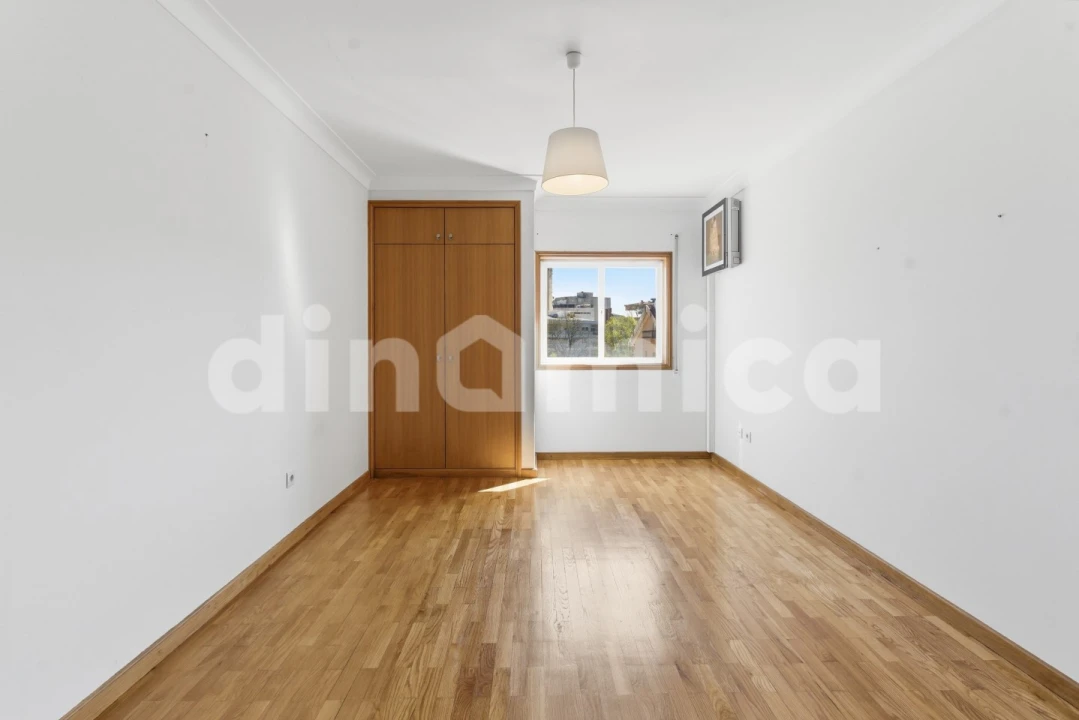Apartamento T3 para Venda em Vila Nova de Famalicão e Calendário Foto 14