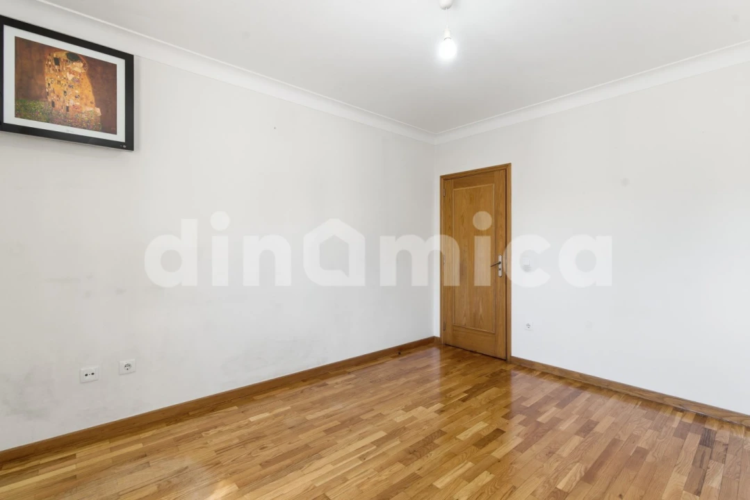 Apartamento T3 para Venda em Vila Nova de Famalicão e Calendário Foto 17
