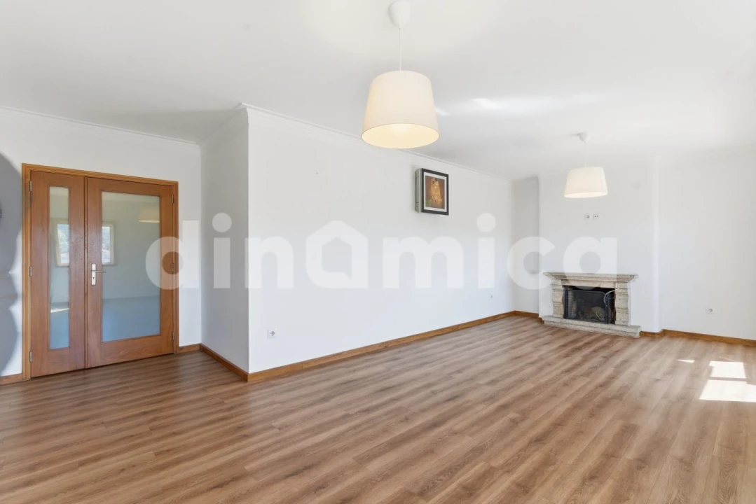 Apartamento T3 para Venda em Vila Nova de Famalicão e Calendário Foto 5