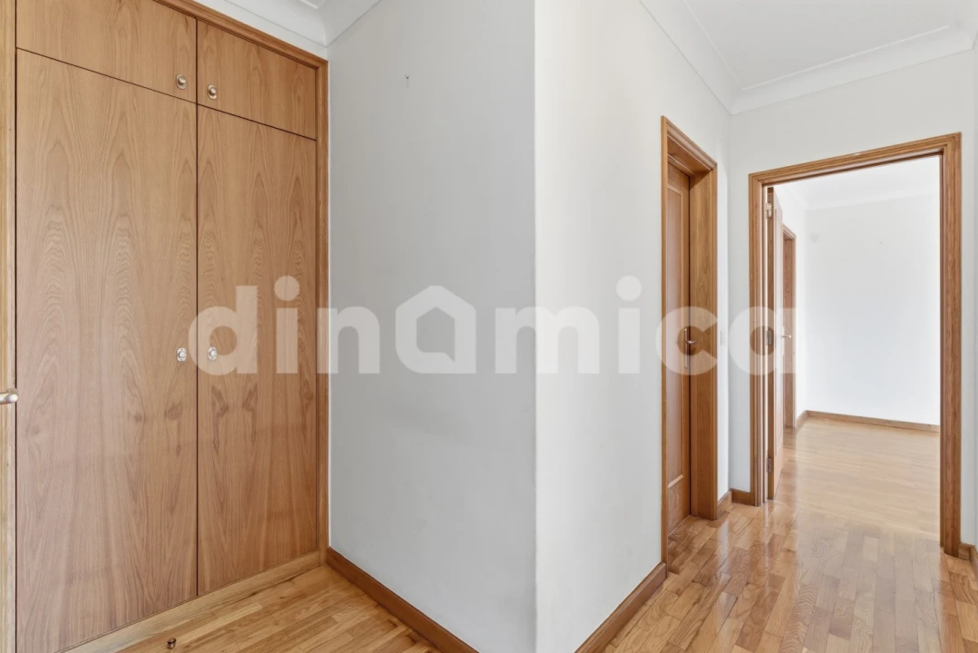 Apartamento T3 para Venda em Vila Nova de Famalicão e Calendário Foto 23