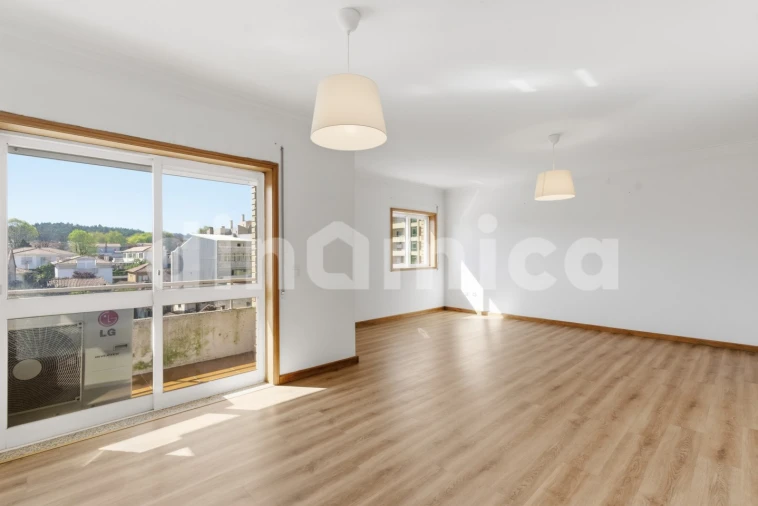 Apartamento T3 para Venda em Vila Nova de Famalicão e Calendário Foto 4