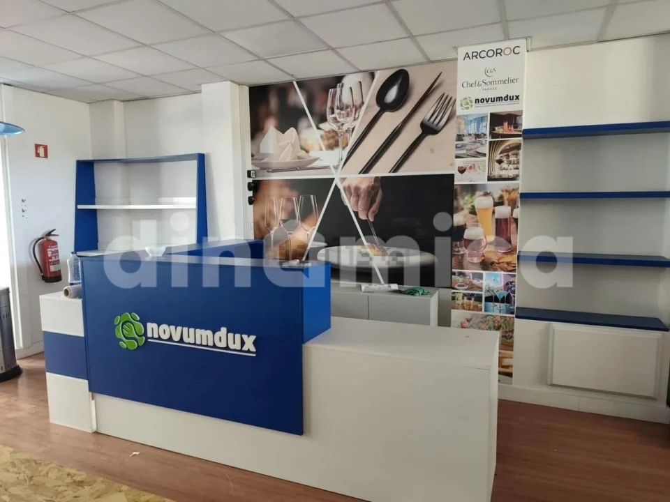 Loja para Arrendamento em Joane Foto 2