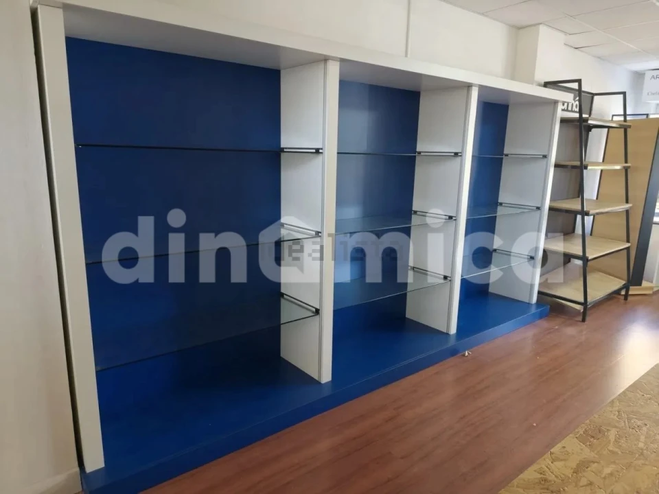 Loja para Arrendamento em Joane Foto 3