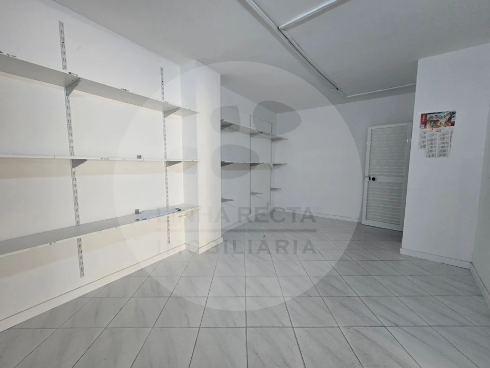 Loja para Venda em União das Freguesias de Setúbal Foto 12