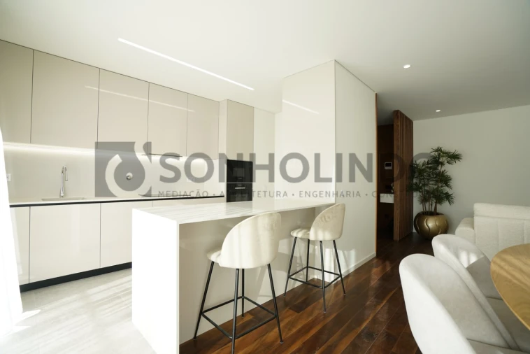 Apartamento T1 para Venda em Cidade da Maia Foto 18