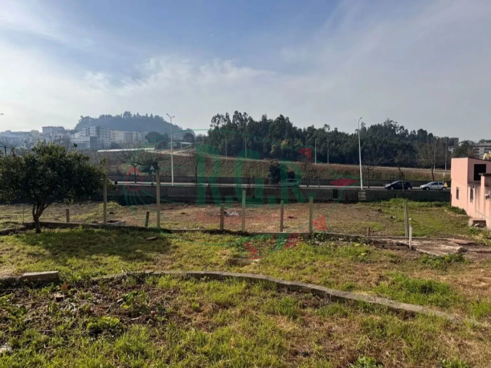Terreno para Venda em Gondomar (São Cosme), Valbom e Jovim Foto 3