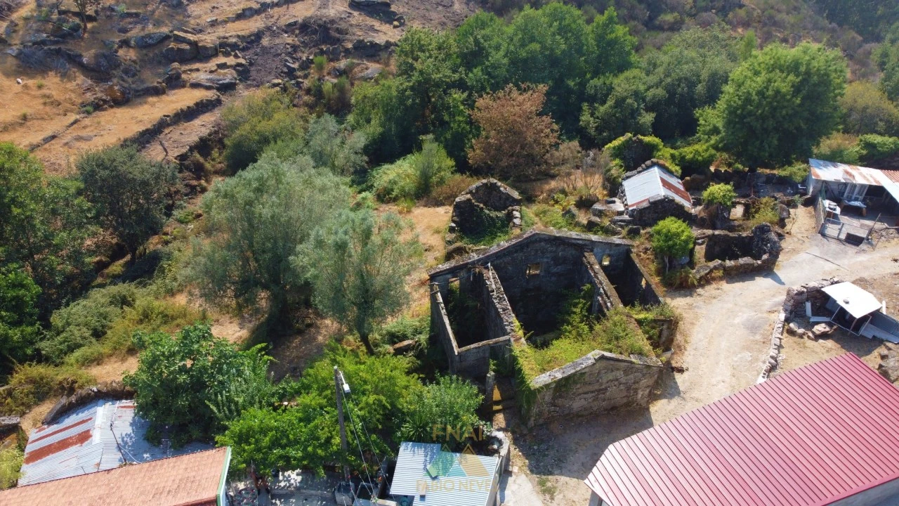 Moradia T2 para Venda em Vale Foto 4