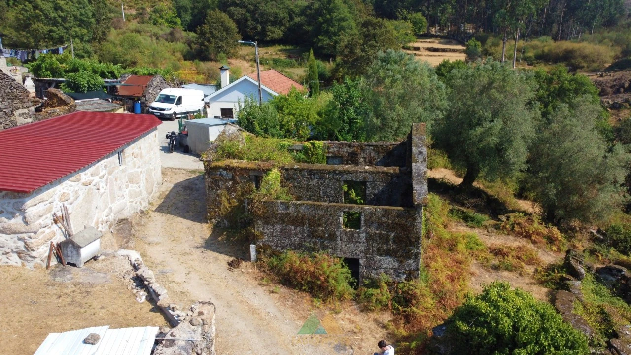 Moradia T2 para Venda em Vale Foto 10