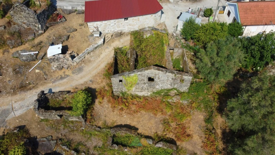 Moradia T2 para Venda em Vale Foto 3