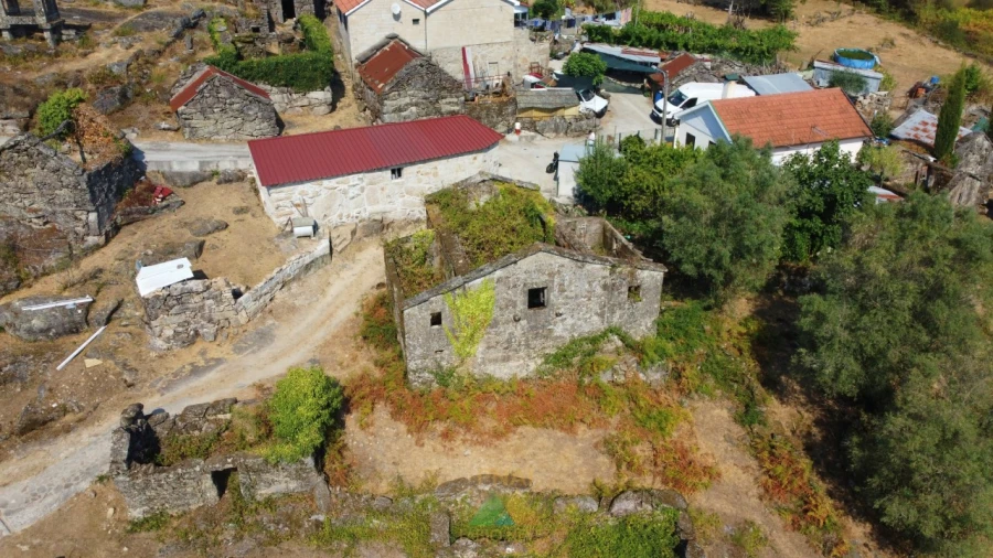 Moradia T2 para Venda em Vale Foto 6