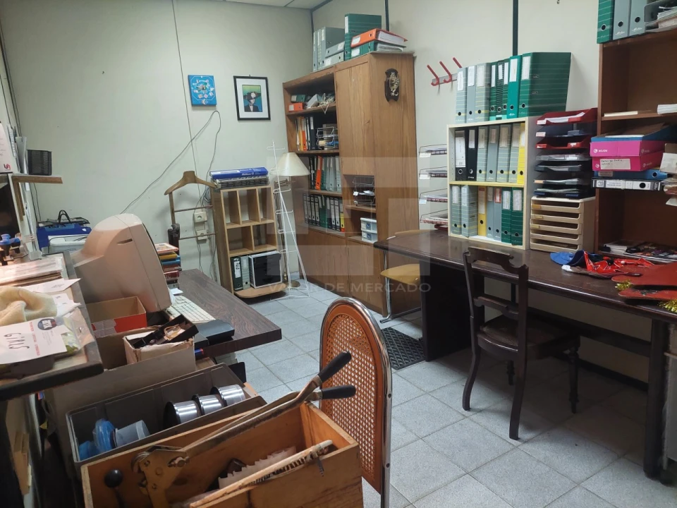 Armazém para Venda em Algés, Linda-A-Velha e Cruz Quebrada-Dafundo Foto 5