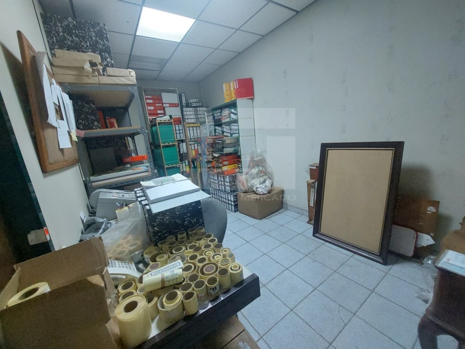 Armazém para Venda em Algés, Linda-A-Velha e Cruz Quebrada-Dafundo Foto 11