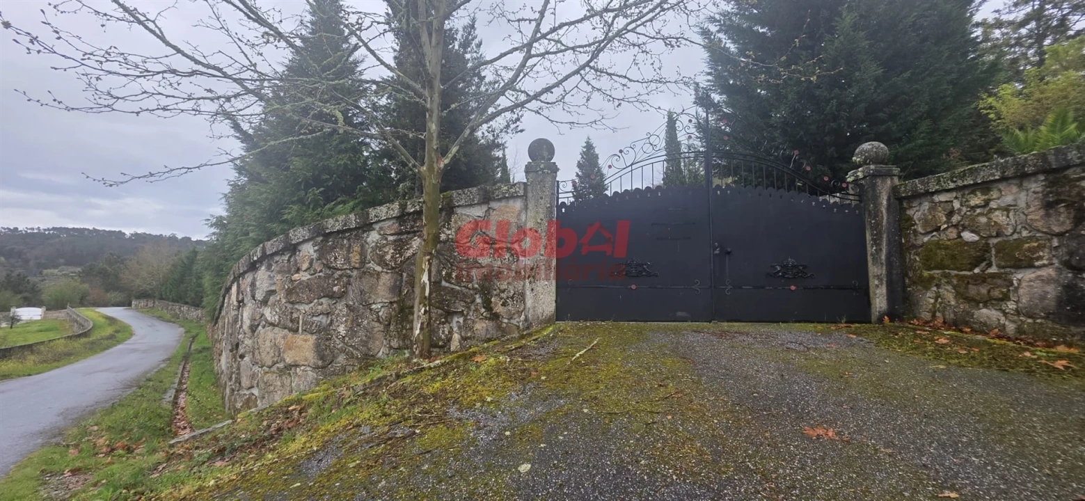 Quinta T0 para Venda em Fornos de Maceira Dão Foto 2