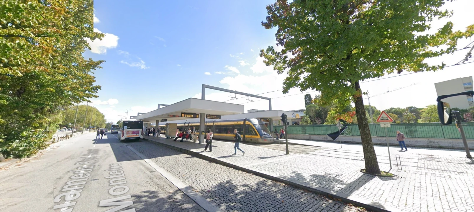 Apartamento T0 para Venda em Paranhos Foto 1