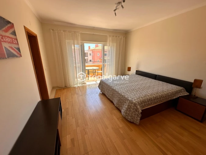 Apartamento T2 para Venda em Quarteira Foto 15